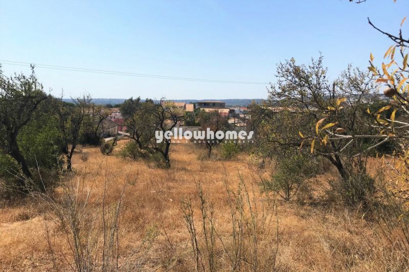 Terreno urbano para 1 ou 2 moradias perto de Boliqueime